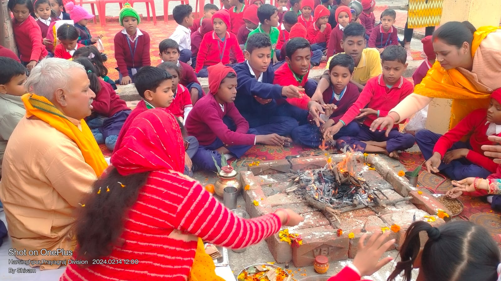 संस्कारित विद्यार्थी समूह